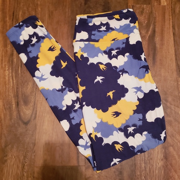 LuLaRoe Pants - Lularoe TC Leggings Clouds/Birds